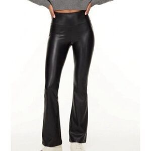 Wilfred Free Aritzia Daria Flare Legging Womens L Vegan Leather High Rise New